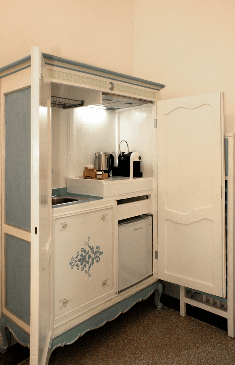gall-04-carla-disimpegno-mobile-bar-sk